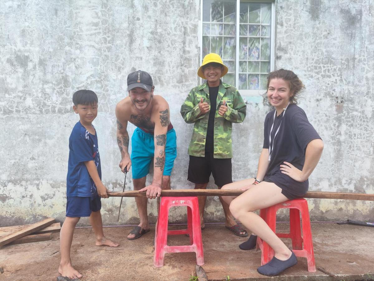 Bà Ngoại Homestay Cà Mau Esterno foto