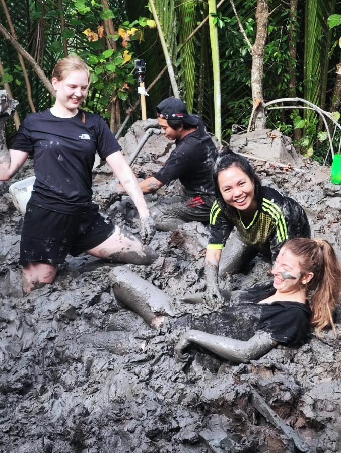 Bà Ngoại Homestay Cà Mau Esterno foto