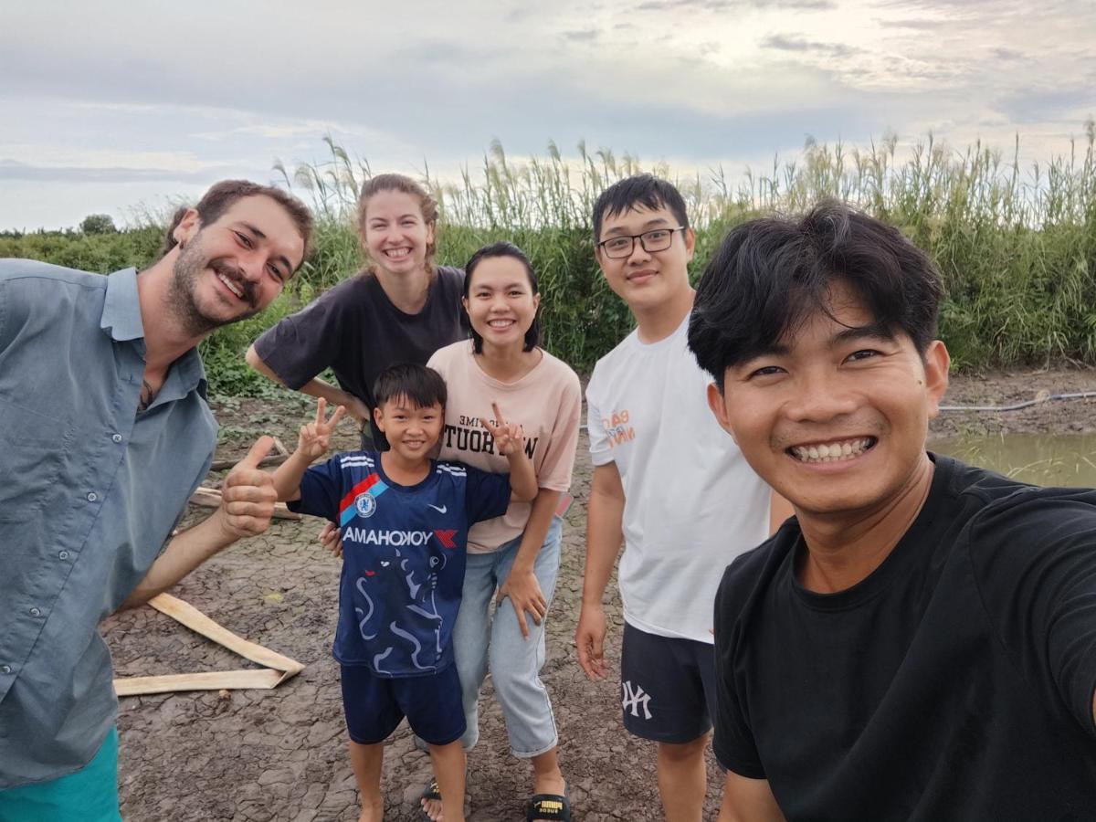 Bà Ngoại Homestay Cà Mau Esterno foto