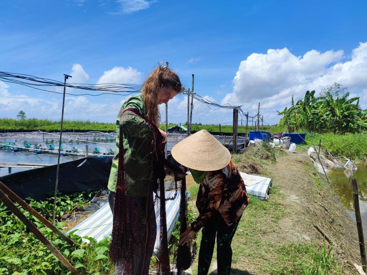 Bà Ngoại Homestay Cà Mau Esterno foto